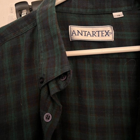 COPY - VINTAGE Flannel - Picture 3 of 3